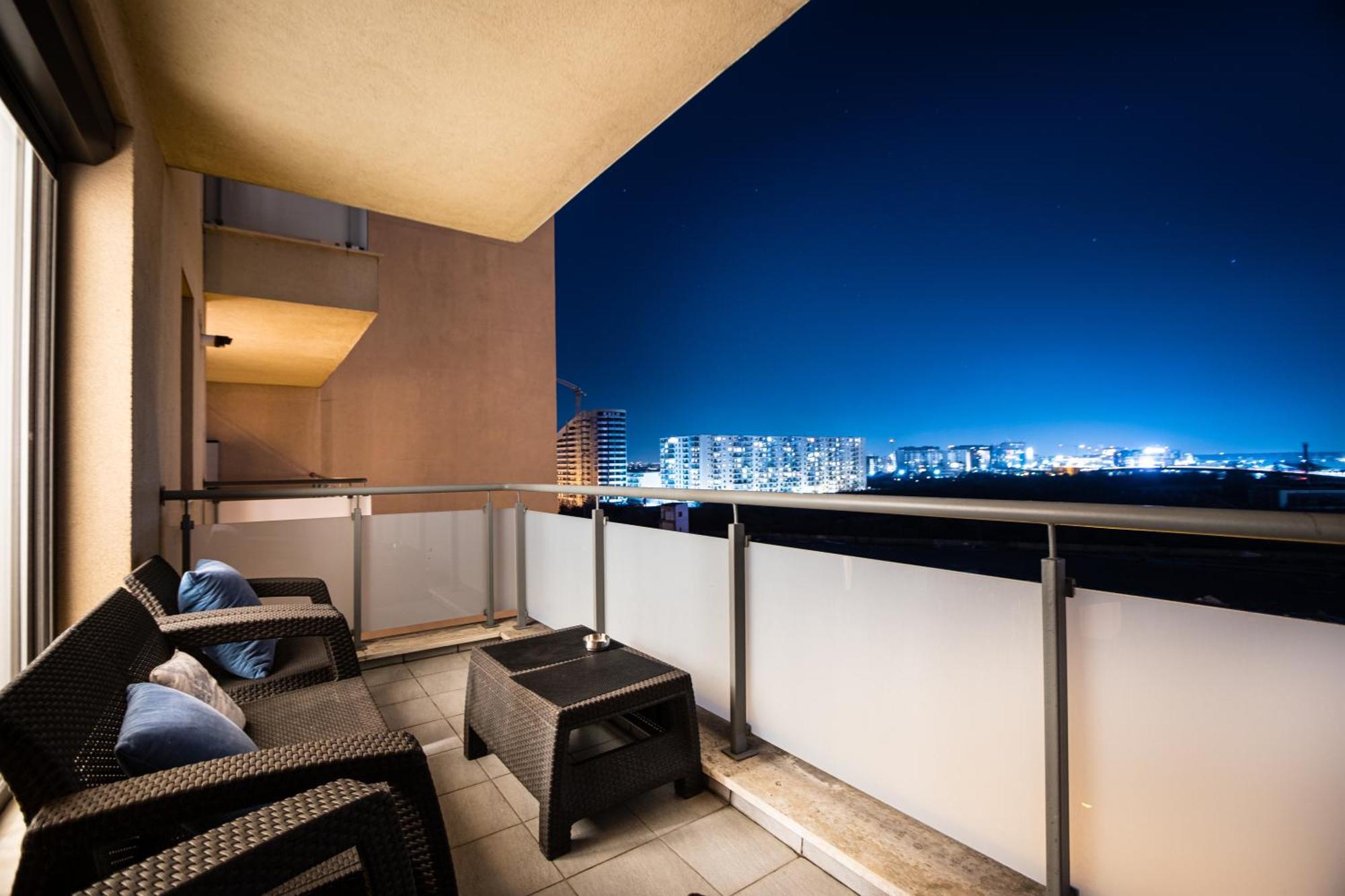 Appartamento Opal Luxury Aviatiei Bucarest Esterno foto